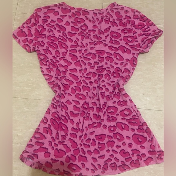Pink leopard/cheetah print fitted 2000s top! - Picture 3 of 3